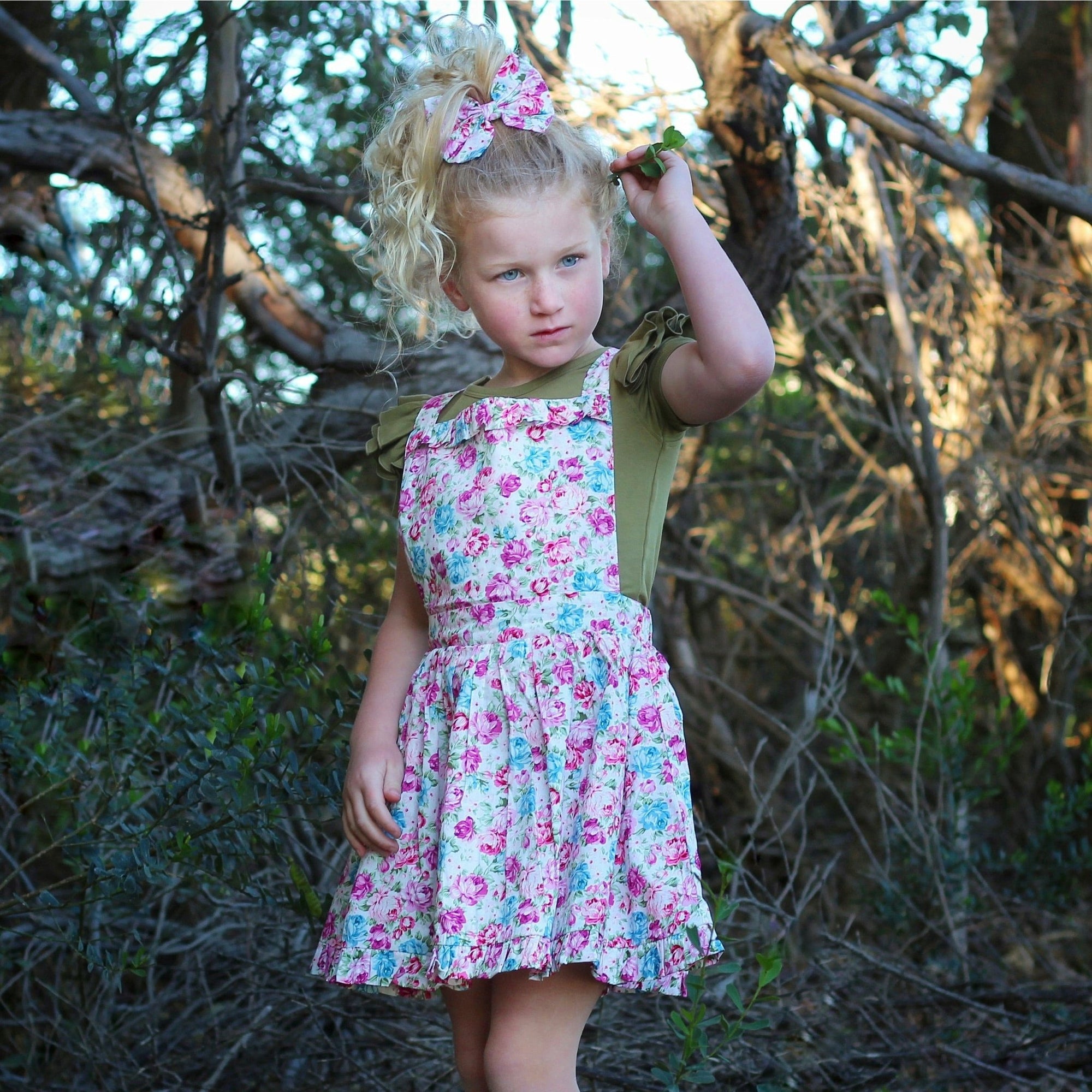 KATH FRILL PINNY - Toots Kids