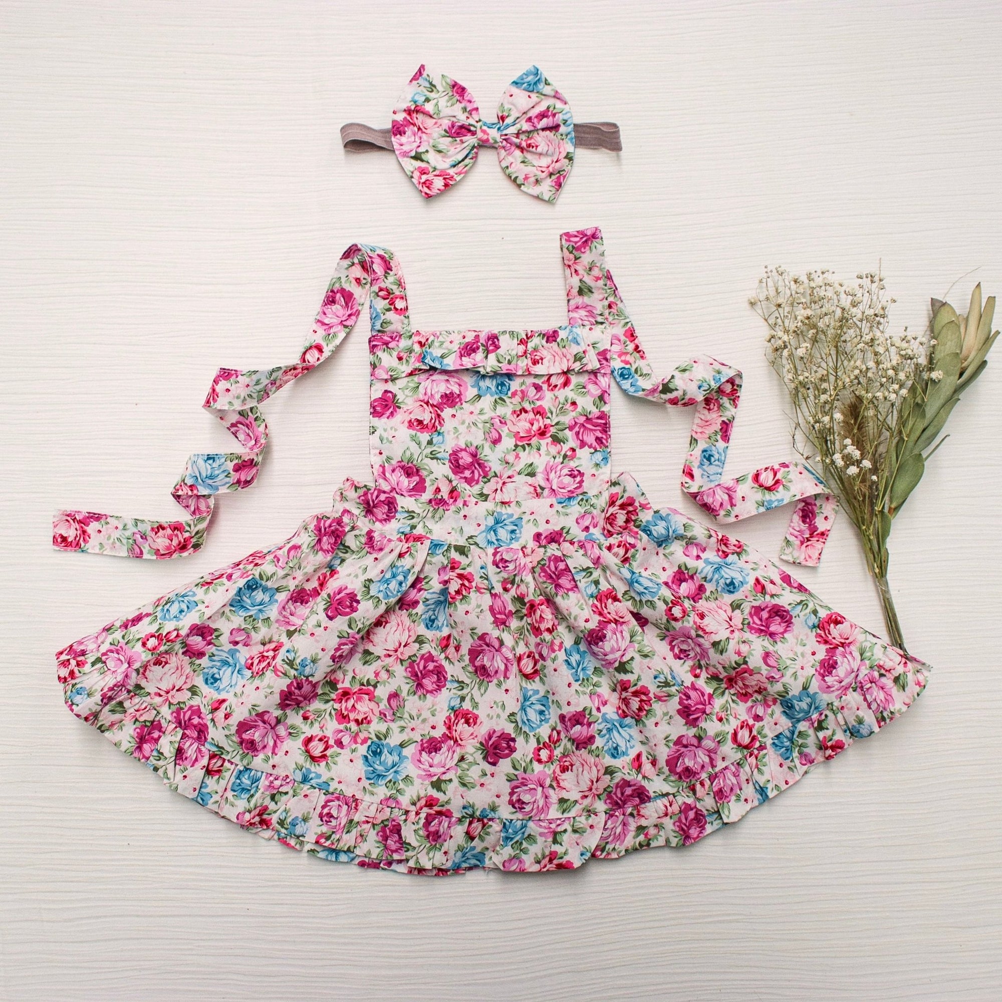 KATH FRILL PINNY - Toots Kids