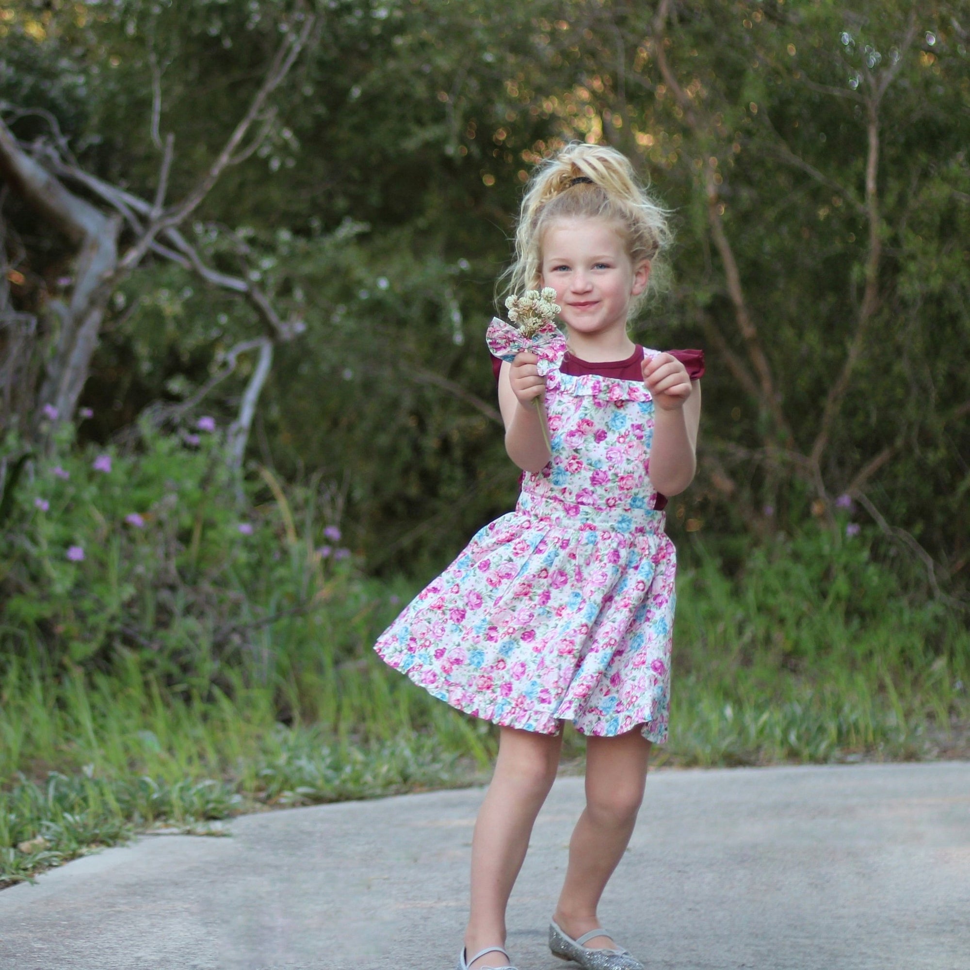 KATH FRILL PINNY - Toots Kids